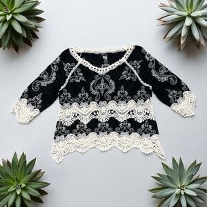 Venus Women’s Top Size 4 Boho Black Crochet Lace Peasant Blouse Whimsygoth